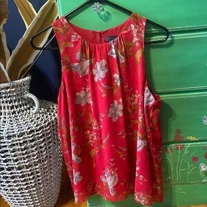 Vince Camuto Red Floral Tank Top